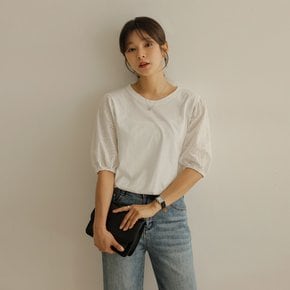 [66-110] 플로라 퍼프 소매 펀칭 티