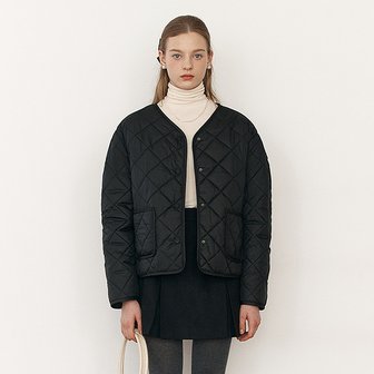 로라로라 QUILTING SHORT JACKET BLACK