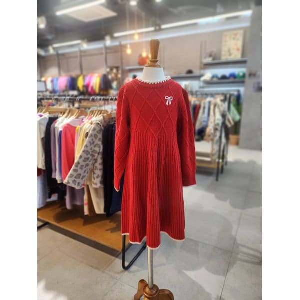 [파주점] (RD)루즈페-레드홀가먼트드레스 74A1940001