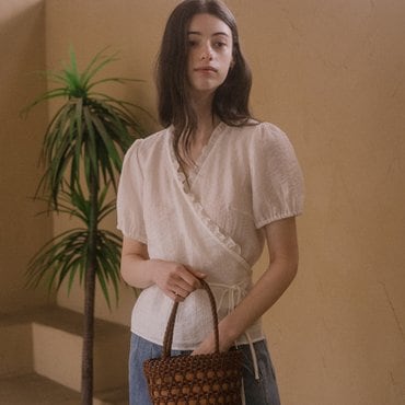 틸아이다이 Frill wrap blouse TISU03BL03_Ivory