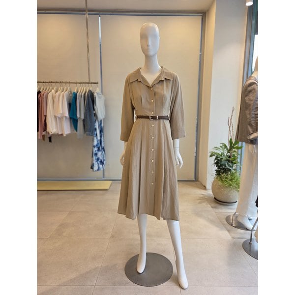 [여주점] [더 아이잗] 여성 벨티드 백 버튼 플레어 셔츠 원피스(IS4M0OP701)