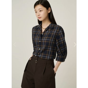 빈폴레이디스 체크 7부 볼륨소매 셔츠형 블라우스 - 네이비  BF5764C51R