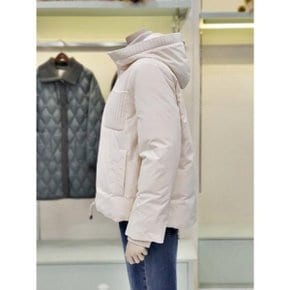 BCBG 세이브존02 포켓 포인트 후드 구스다운 점퍼  B4D9Y972