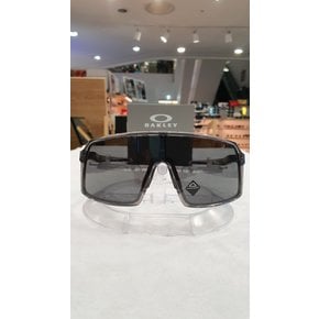 오클리 수트로 스포츠 선글라스  OO9406A-19