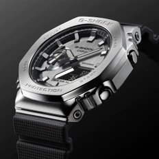 [지샥 정품] G-SHOCK 지얄오크 메탈 팔각베젤 GM-2100-1A 스포츠 전자 군인시계