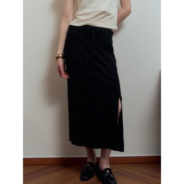 Douce Ribbed Skirt Black