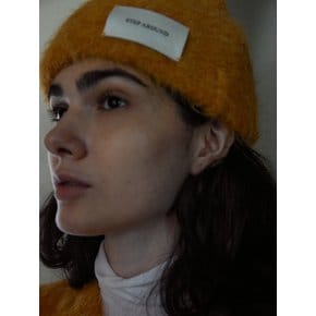 Hairy Alpaca Beanie (Orange)