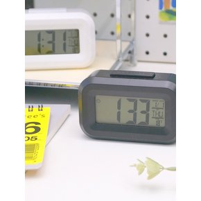 학생 야간 미니 LCD 라이트 센서 날짜 탁상시계