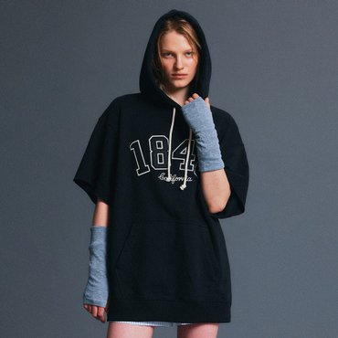 후아유 Signature Campus Patch Hoodie WHMHF4922U