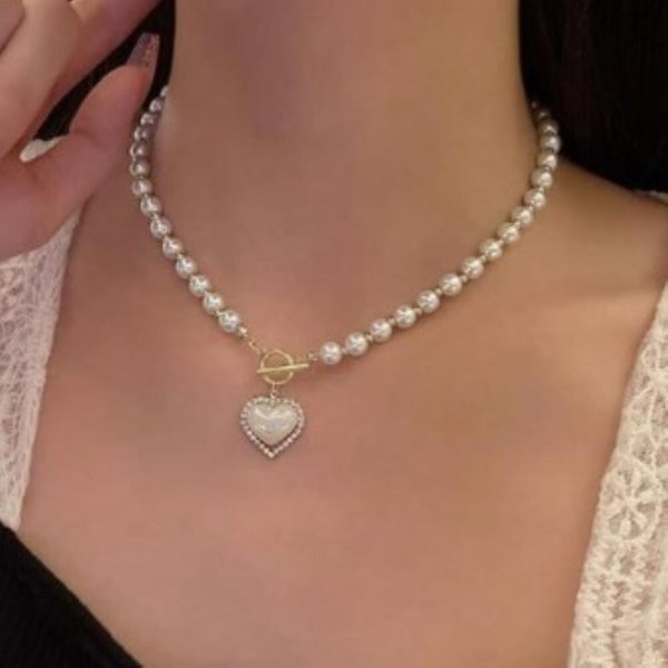 [옷자락] 여자 데이트룩 로맨틱 러블리 하트 진주 목걸이