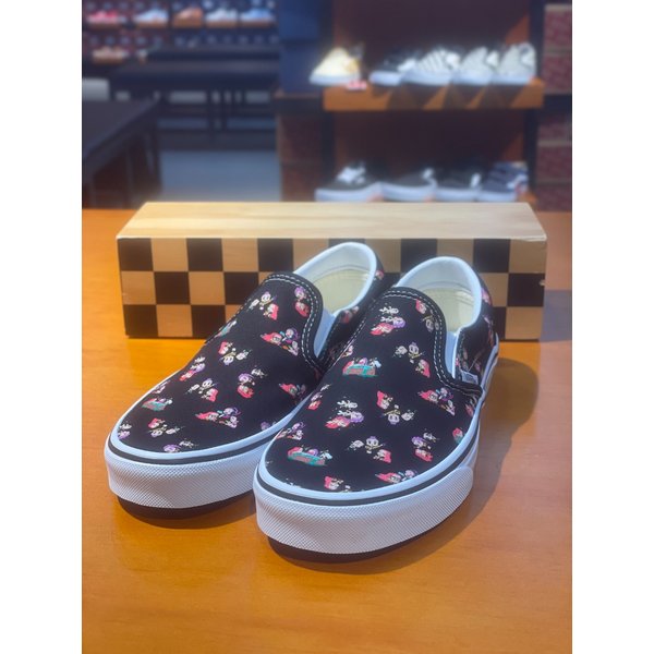 [여주점] (남여공용) 스니커즈 케이팝 데몬 헌터스 슬립온 (블랙) (VN000ED2BOS)