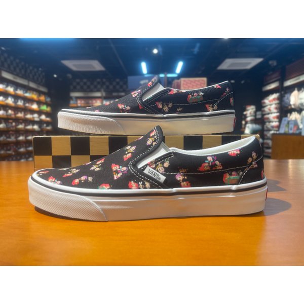 [여주점] (남여공용) 스니커즈 케이팝 데몬 헌터스 슬립온 (블랙) (VN000ED2BOS)