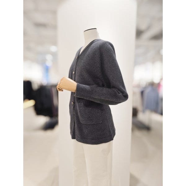 [파주점] [더아이잗컬렉션]펄 브이넥 포켓 가디건 CPBA1CD531