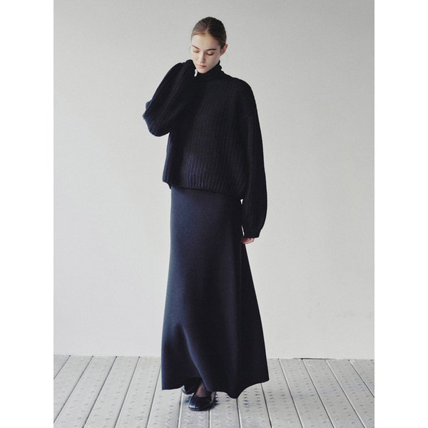 끌로드 메리노울 타이 백 스웨터 블랙