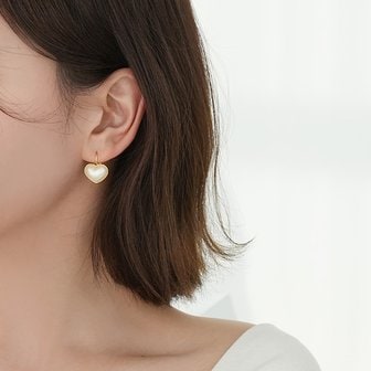 수앤수 금장 하트 원터치 귀걸이 (22E036)