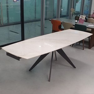 스코나 오드센 확장형 통세라믹 6인 8인 식탁 테이블(2400)