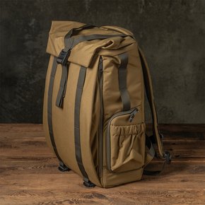 우탄크래프트 카메라 백 Pilot Travel Backpack 18L Khaki Brown