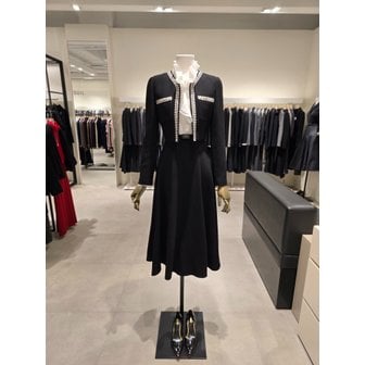 지고트 [파주점] 로맨틱 펄 브레이드 원피스 + 자켓 세트 JPAA0OP419