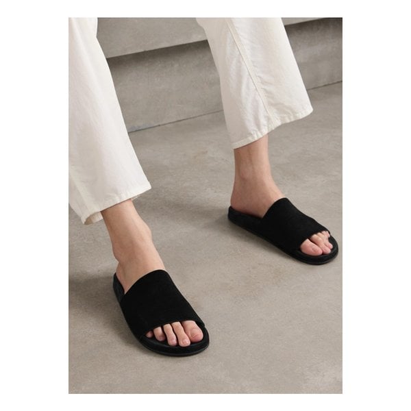 휴 스웨이드 슬라이더 블랙 1647597359099105