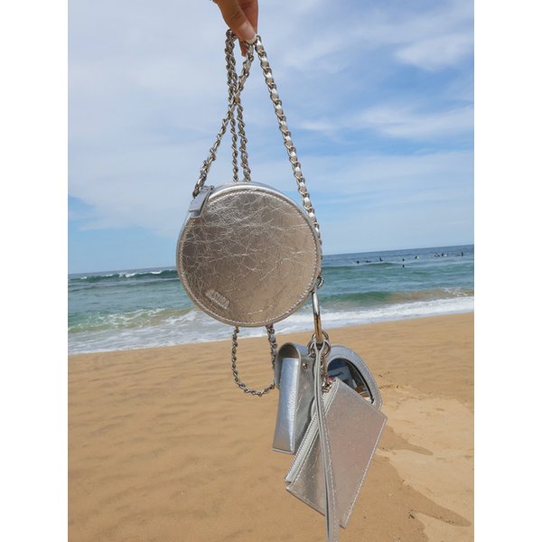 [리퍼브]LAYERED LEATHER BAG (SILVER)