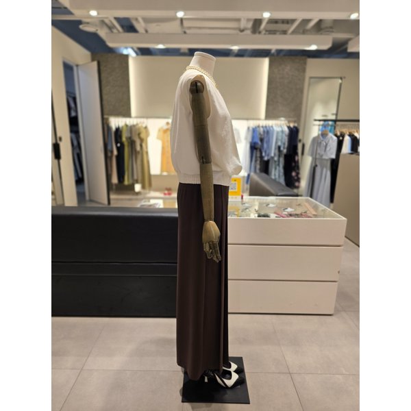 [파주점] [세트] 백 슬릿 블라우스 + 체인장식 와이드 팬츠 (JR7A0BL613,JR6A0SL643)