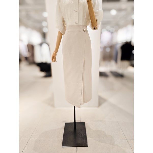 [파주점] [더아이잗컬렉션]슬릿 포인트 랩 H라인 스커트 CR4A0SK391