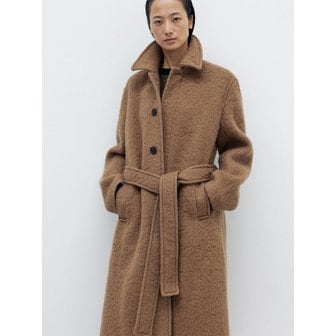 우마뭉 컬렉션 Japanese Shaggy Wool Oversized Coat_Camel Beige