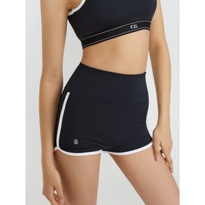 티나 에센셜 마이크로 쇼츠