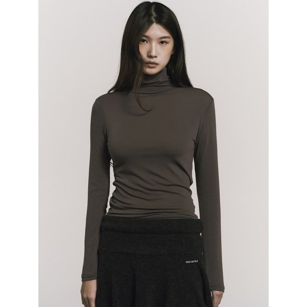 [ESSENTIAL] SLIM TURTLENECK TOP_BROWN