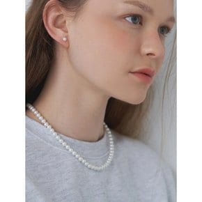 Shiny Soft Slim Pearl Necklace