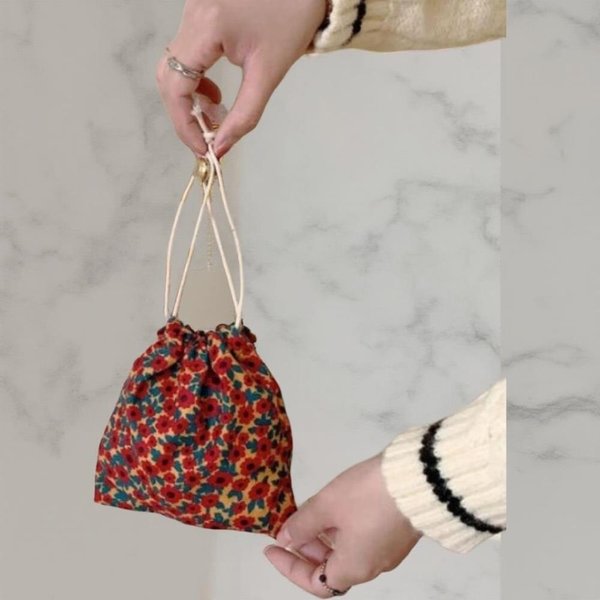 [옷자락] 여성 트렌디 패턴 주머니형 다용도 파우치