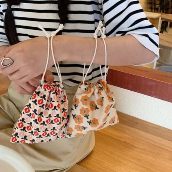 [옷자락] 여성 트렌디 패턴 주머니형 다용도 파우치