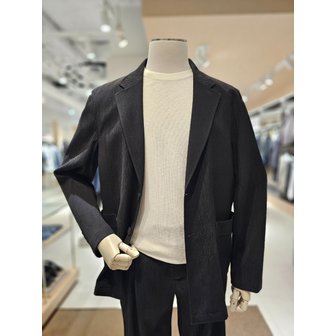 앤드지 [파주점] [AND Z(앤드지)]블랙컬러 플리츠 소재 세미 캐주얼자켓(BZF2KG1108BK)