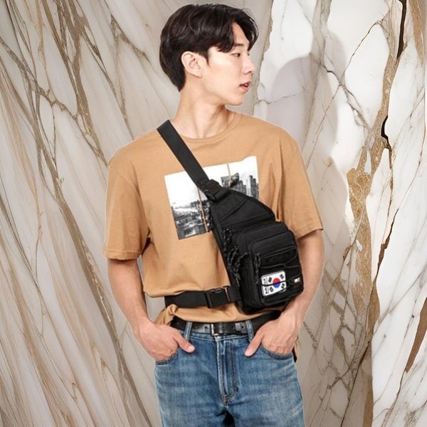 [옷자락] 남성 해외여행 보조수납 안전보관 슬링백