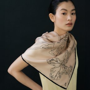 Fleur Square Silk Scarf 90 - Peach