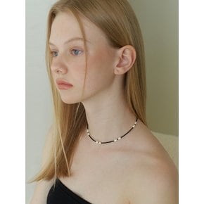 glass ribbon black necklace