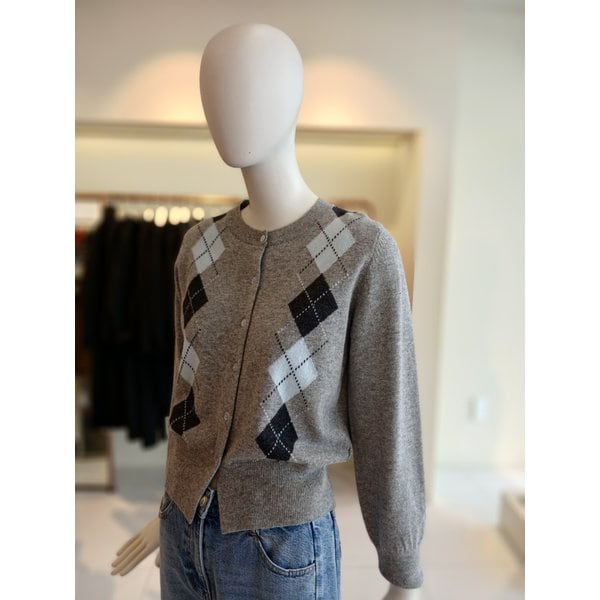 [여주점] 씨씨콜렉트 아가일패턴니트가디건 E261ksl101