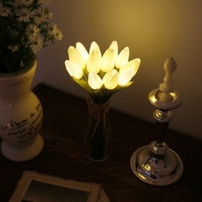 [via k studio] 뉴 화이트 튤립 부케 LED 무드등