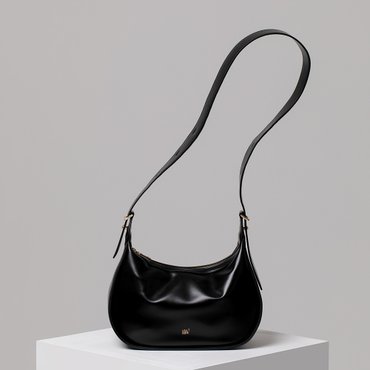 리끌로우 HALF MOON BAG BLACK