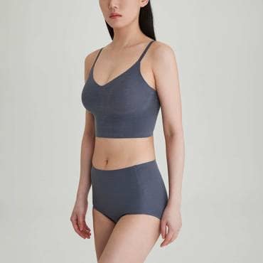 JAJU 25 S/S 신상품 JAJU  여 에어모달 노라인 롱 크롭브라  J40N901042