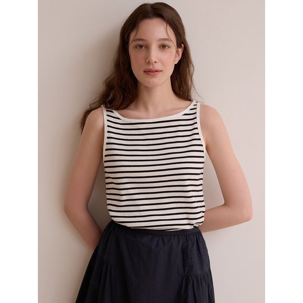 Boat neck sleeveless top - Black