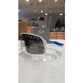 오클리 수트로 스포츠 선글라스  OO9406A-27