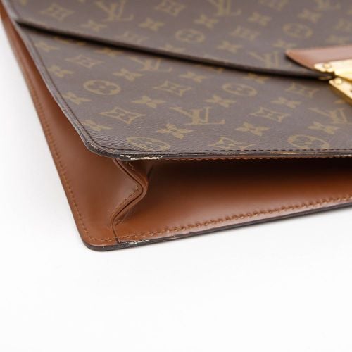 https://image-cdn.trenbe.com/resale-product-photo/852781/1784870888801-f6747279-5cd1-4e1c-83df-02336e3fa235.JPG