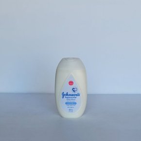 존슨 화이트로션 300ml (WB2F18B)