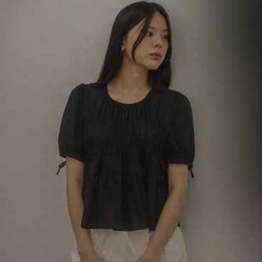 틸아이다이 Shirring puff blouse TISU01BL11_Black