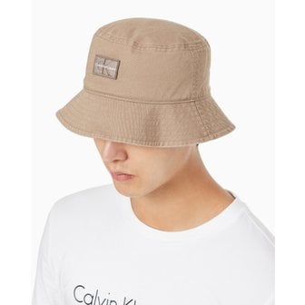 Calvin Klein Jeans [파주점] [캘빈클라인진]CK진공용 CKJ 로고 패치 버킷햇(K509901-268)