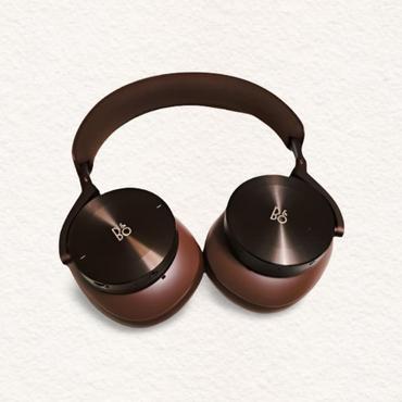 셀러허브 뱅앤올룹슨 BeoPlay H95 / Chestnut (S16790265)