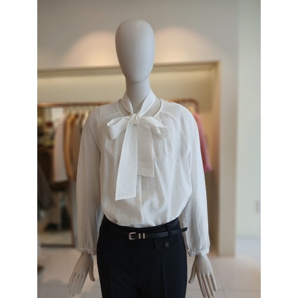 [여주점] 씨씨콜렉트 라운드넥리본타이블라우스 E262psc178