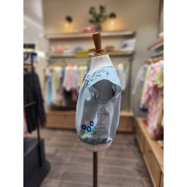 [파주점] 리틀그라운드(SK)룰라비- 데님블라우스 7531231203