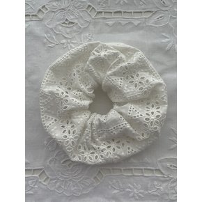 Eyelet Hair Scrunchie_Hair277